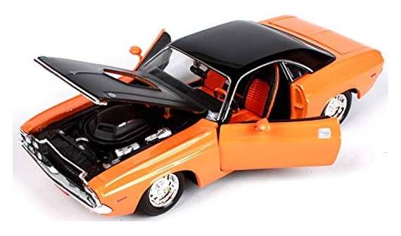 Maisto 32518 Design Muscle Dodge Challenger RT 1970 1/24 scale