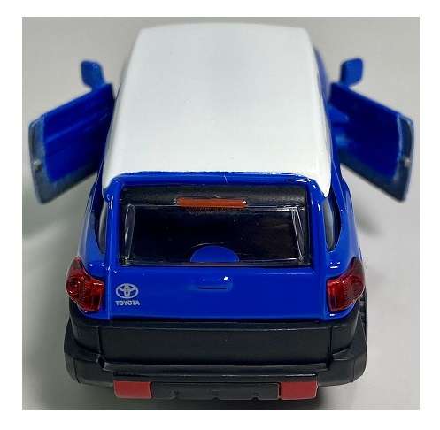 Maisto Power Racer Toyota FJ Landcruiser 1/40 scale