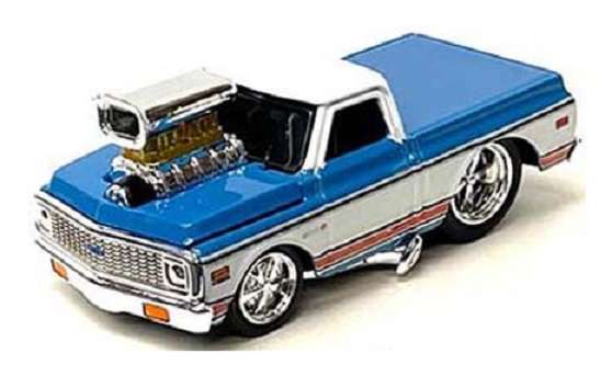Maisto Muscle Machines Diecast Model Car Chevy Chevrolet C 10 C10 Pickup 1972 1/64 scale