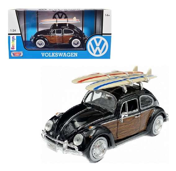Motormax Motor Max 79591 VW Volkswagen Beetle 1300 1966 + Surfboards 1/24 scale
