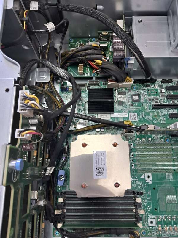 Dell 320 Poweredge Server Excludes Drives and Ram