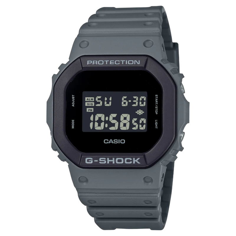 Casio - G-Shock Men's 5600 Series -DW-5600BBR-1