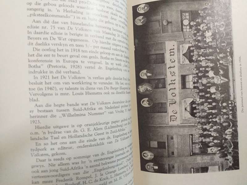 Besonderhede ivm De Volksstem en Wallachs Drukkers en Uitgewers (1873-1960) (J Ploeger & H Orban)
