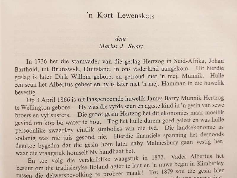 Gedenkboek vir Generaal Hertzog (PJ Nienaber et al)