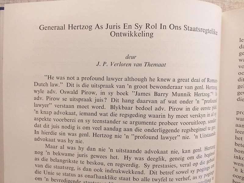 Gedenkboek vir Generaal Hertzog (PJ Nienaber et al)