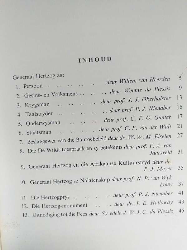 JBM Hertzog Suid Afrika Eerste SAUK Publikasie
