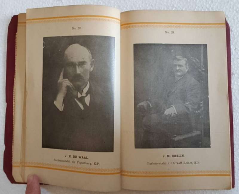 Die Nasionale Portret boek 1917  Rebellie fotos van rebelle