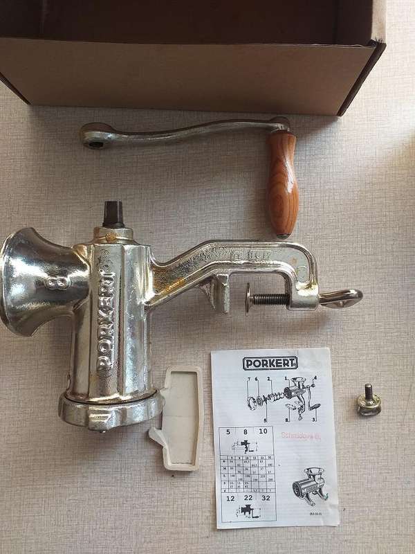 Porkert No 8 Meat Mincer (NEW) Made in Czech Republic