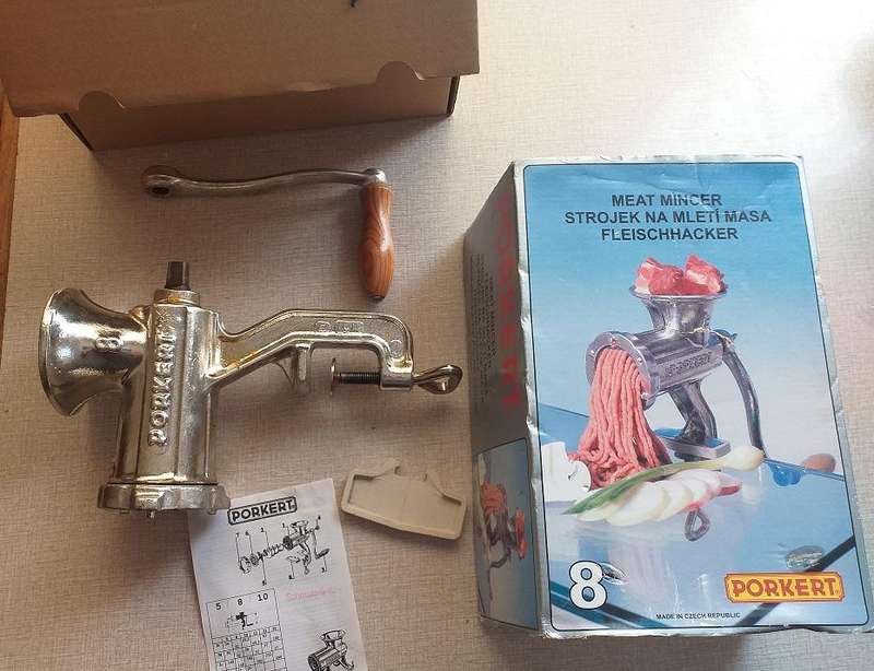 Porkert No 8 Meat Mincer (NEW) Made in Czech Republic