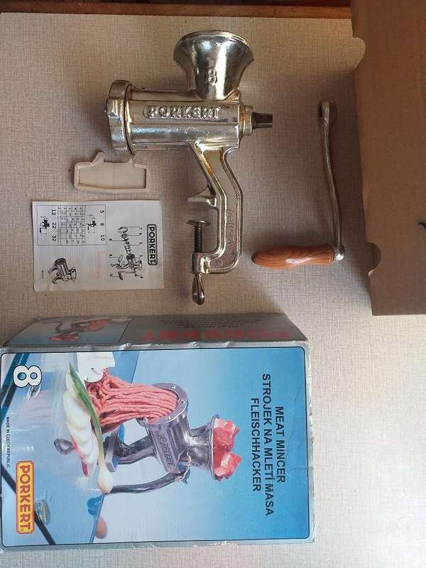 Porkert No 8 Meat Mincer (NEW) Made in Czech Republic