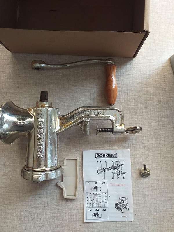 Porkert No 8 Meat Mincer (NEW) Made in Czech Republic