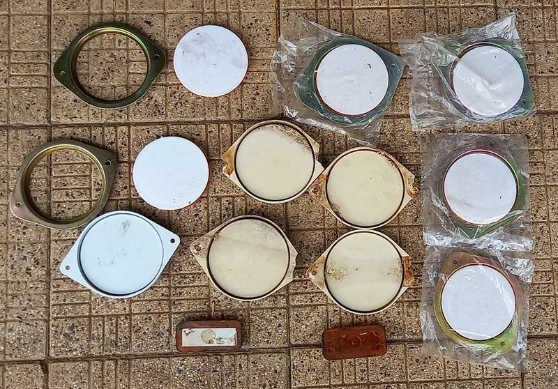 10+ Lot of old and new orange reflectors