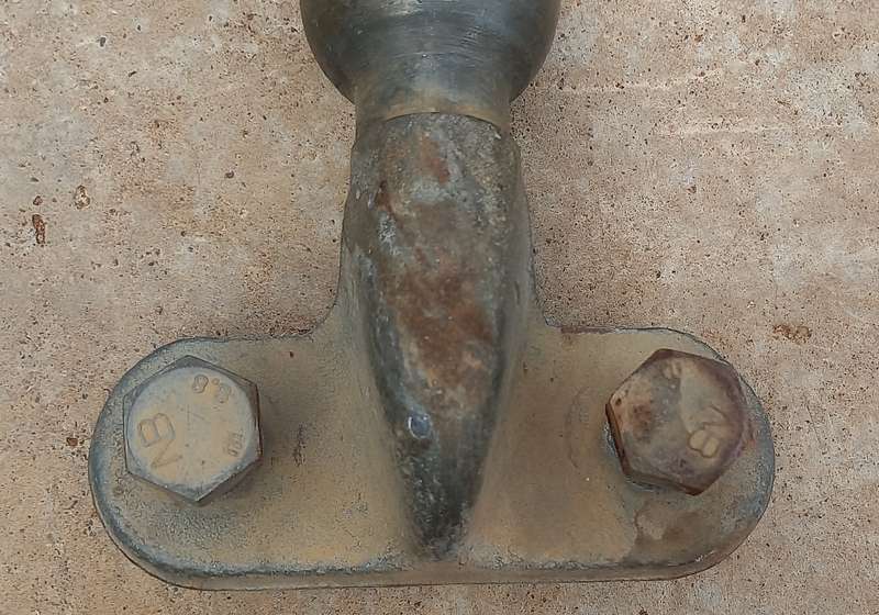 Trailer or caravan vehicle tow ball coupling