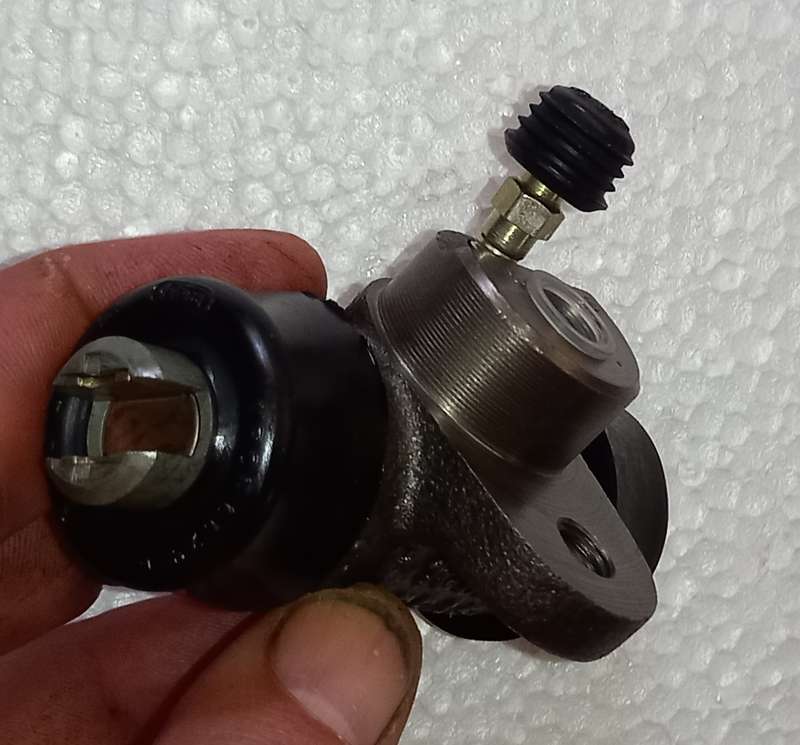 Volkswagen VW Beetle rear brake cylinder diameter 19mm (Made in Brazil) NEW OLD STOCK