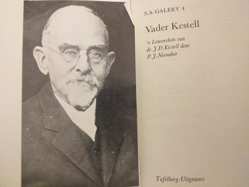 Vader Kestell Lewenskets deur Dr JD Kestell deur PJ Nienaber