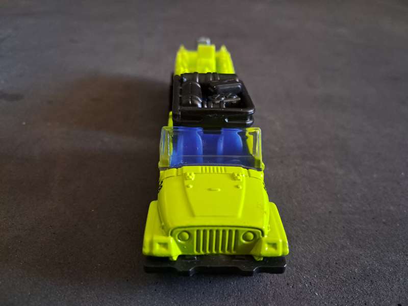Matchbox jeep wrangler with trailer