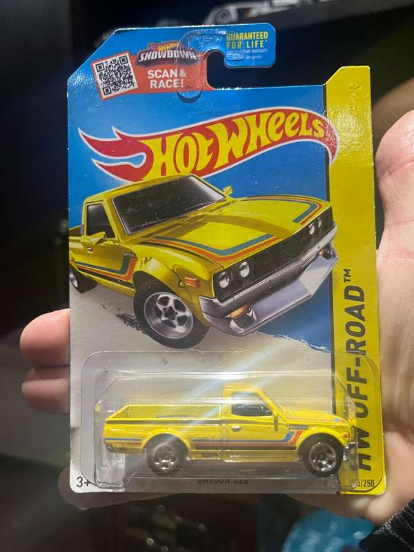 Hot wheels scarce !! Yellow Datsun long card