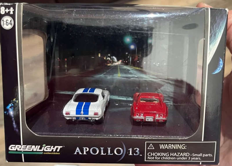 Greenlight Diorama Apollo 13 corvette mustang