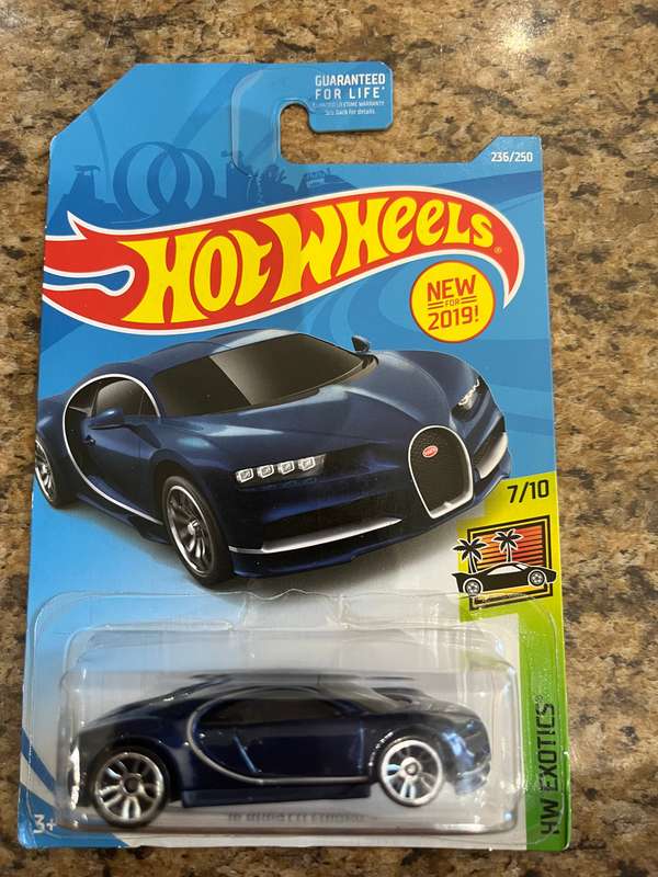 Hot wheels Bugatti long card blue