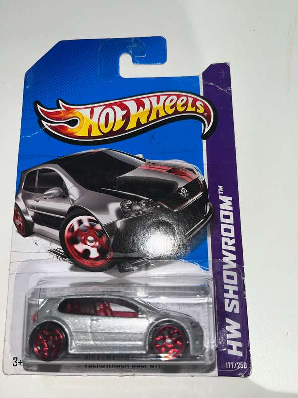 Hot wheels Volkswagen Golf GTi long card import