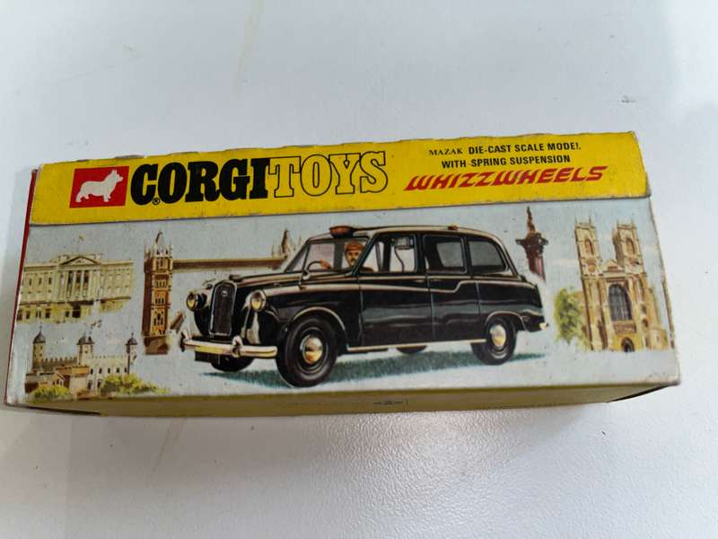 Corgi whizzwheels Austin London taxi