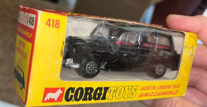 Corgi whizzwheels Austin London taxi