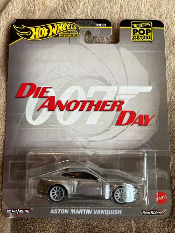 Hot wheels pop culture Aston Martin  Die  another day  r