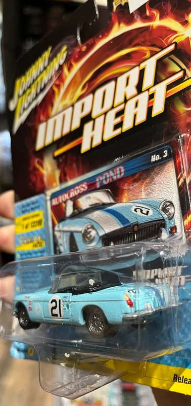 Greenlight MGB 1/64