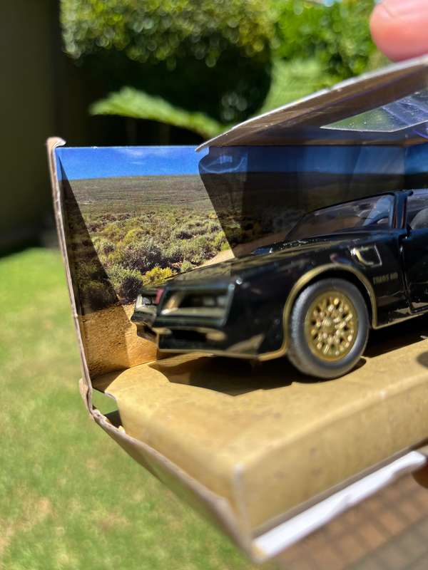 Jada 1/32 Smokey and the bandit