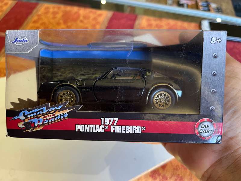 Jada 1/32 Smokey and the bandit