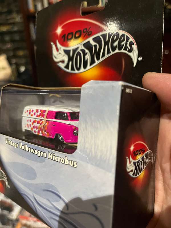 Hot wheels 100% Volkswagen 1/64 kombi. Collectors item