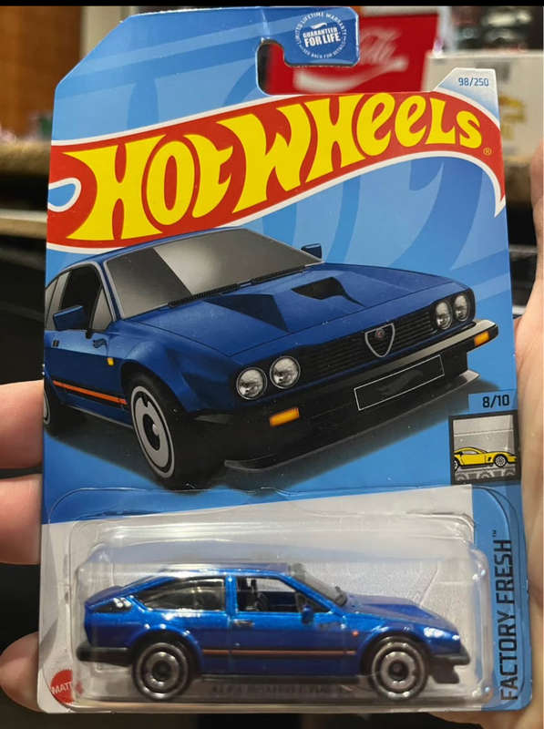 Hot wheels Alfa Romeo GTV long card blue