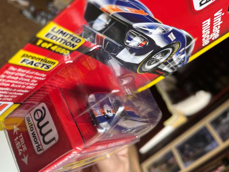 Auto world Ford GT 40.