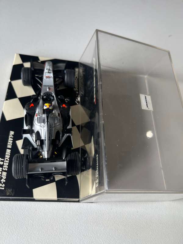 Minichamps McLaren Montoya 1/43 2006