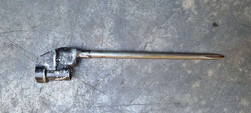 NO4 SPIKE BAYONETS , BRITISH , WW2