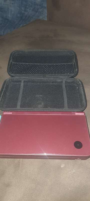 Nintendo Ds.Xl Console with Camera .
