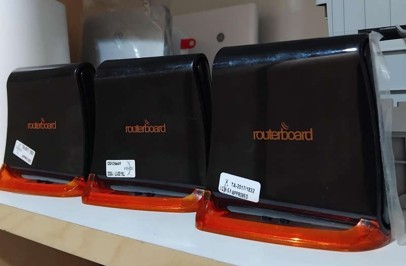 Mikrotik hAP Mini 3 Port Ethernet WiFi Router RB931-2ND