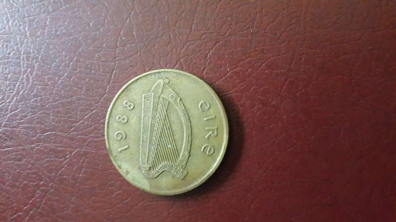 Ireland  20 P  1988