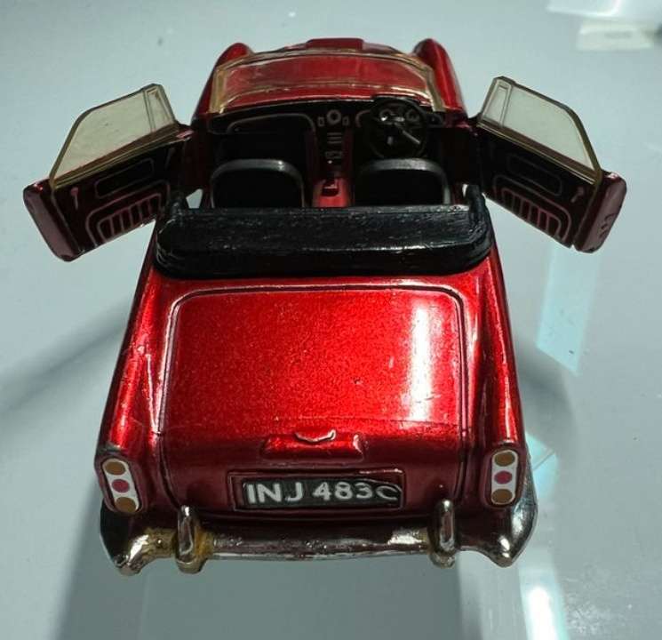 Aston Martin DB5 Vantage Convertible 1965/66 red-met 1/43 Dinky (110) NEW+boxed #6099 instant wheels