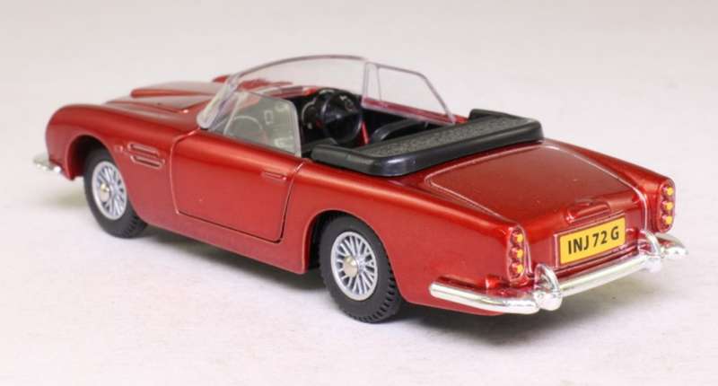 Aston Martin DB5 Vantage Convertible 1965/66 red-met 1/43 Dinky (110) NEW+boxed #6099 instant wheels