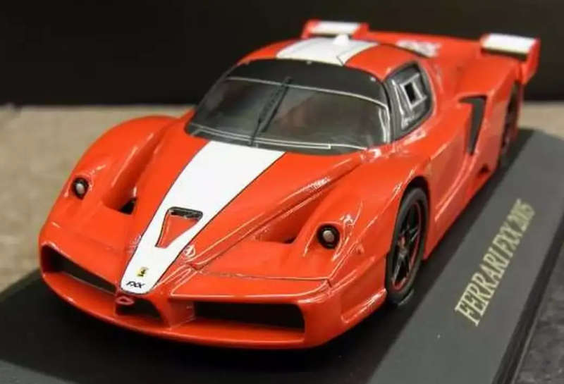 Ferrari FXX 2006 red/white 1/43 Hot Wheels Elite NEW+boxed #6101 instant wheels