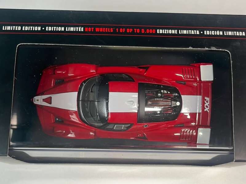 Ferrari FXX 2006 red/white 1/43 Hot Wheels Elite NEW+boxed #6101 instant wheels