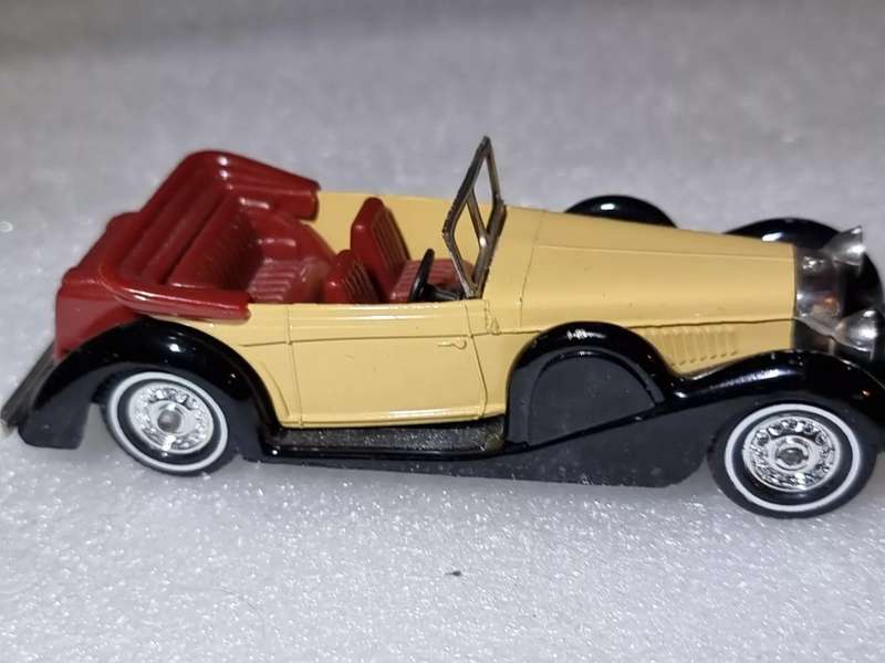 Lagonda Drophead Coupe '38 beige+black 1/43 Matchbx-Lesney/MOY NEW+reblistered #6106  instant wheels