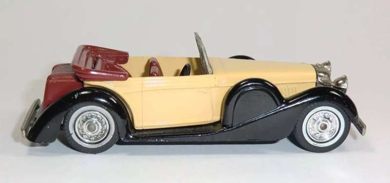 Lagonda Drophead Coupe '38 beige+black 1/43 Matchbx-Lesney/MOY NEW+reblistered #6106  instant wheels