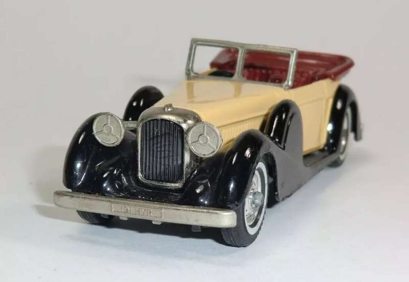 Lagonda Drophead Coupe '38 beige+black 1/43 Matchbx-Lesney/MOY NEW+reblistered #6106  instant wheels