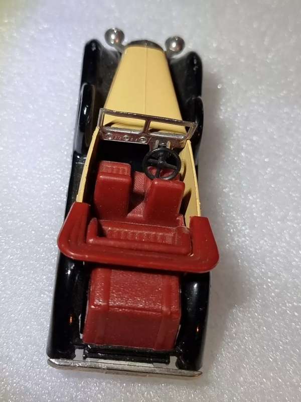Lagonda Drophead Coupe '38 beige+black 1/43 Matchbx-Lesney/MOY NEW+reblistered #6106  instant wheels
