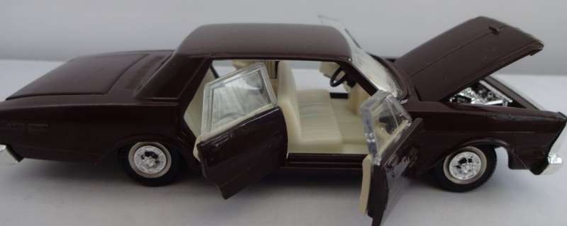 Ford Galaxie 500 1966 black 1/43 Atlas/Dinky NEW+boxed #6111 instant wheels