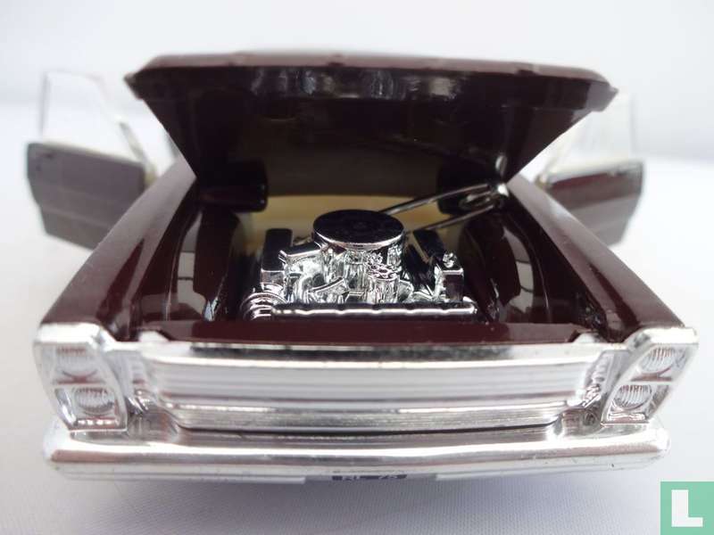 Ford Galaxie 500 1966 black 1/43 Atlas/Dinky NEW+boxed #6111 instant wheels