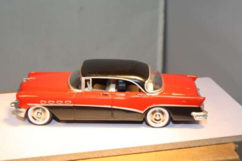 Buick Roadmaster-Riviera 4-door hardtop 1956 red+black 1/43 GFCC TOYS NEW+boxed #6114 instant wheels