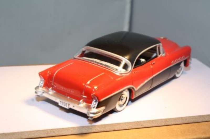 Buick Roadmaster-Riviera 4-door hardtop 1956 red+black 1/43 GFCC TOYS NEW+boxed #6114 instant wheels
